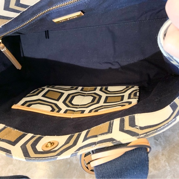 TORY BURCH Canvas and Leather Tote Bag Leather Logo Bag Charm EUC - Picture 7 of 16